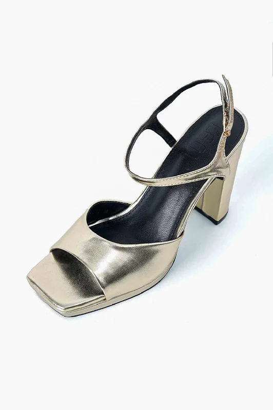 PLATFORM BLOCK HEEL