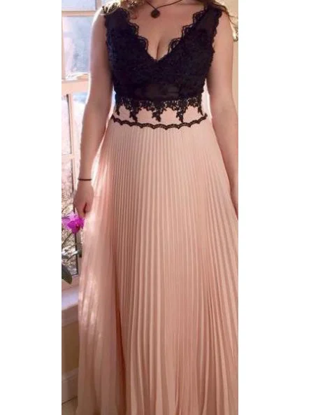 Chic Prom Dresses V-neck Floor-length Lace Sexy Prom Dress/Evening Dress JKL367 Lace Dress Twirl